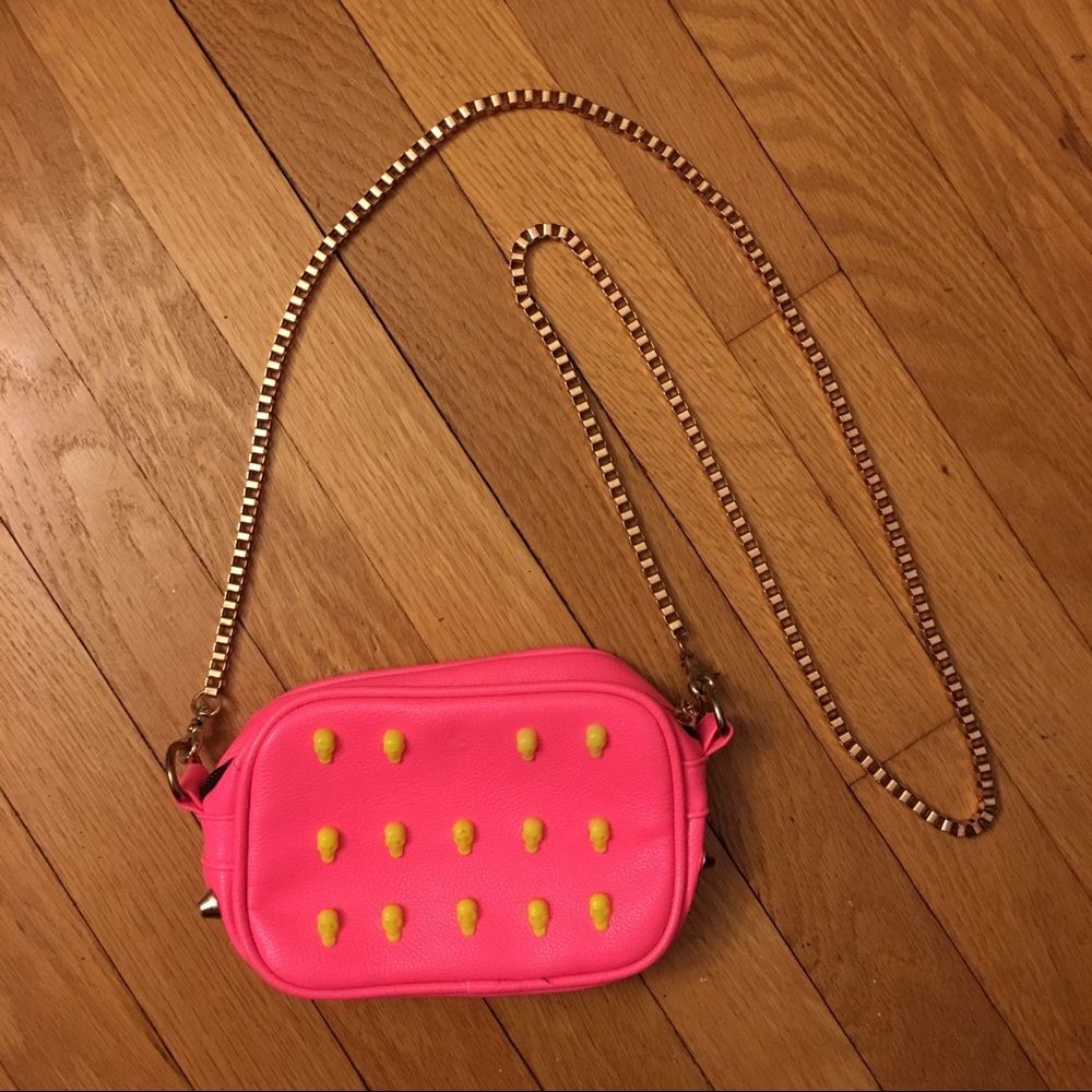 LAST CHANCE💖Skulls Crossbody Bag💖